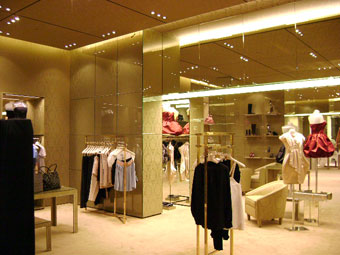 Store interior with mirror panels provided & installed by IMS